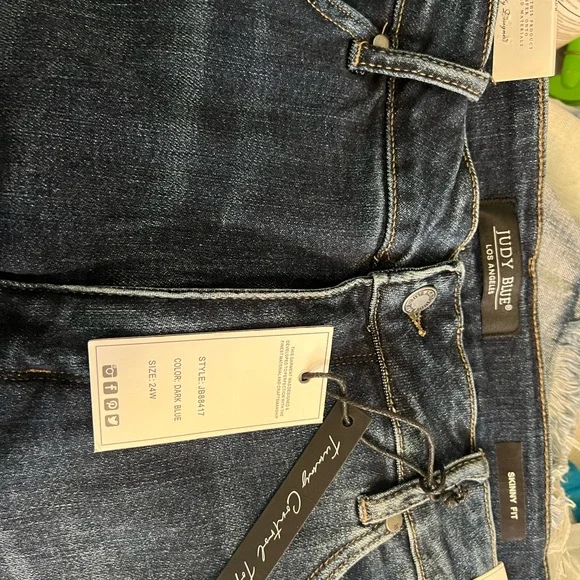 NWT 24W Judy Blue Skinny Tummy Control Top Jeans - Picture 3 of 3